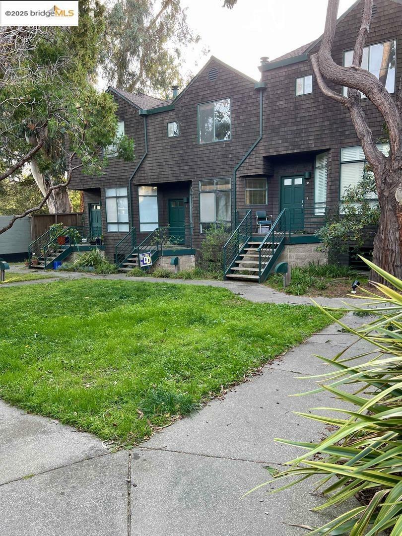 Property Photo:  2014 Hearst Ave B  CA 94709 