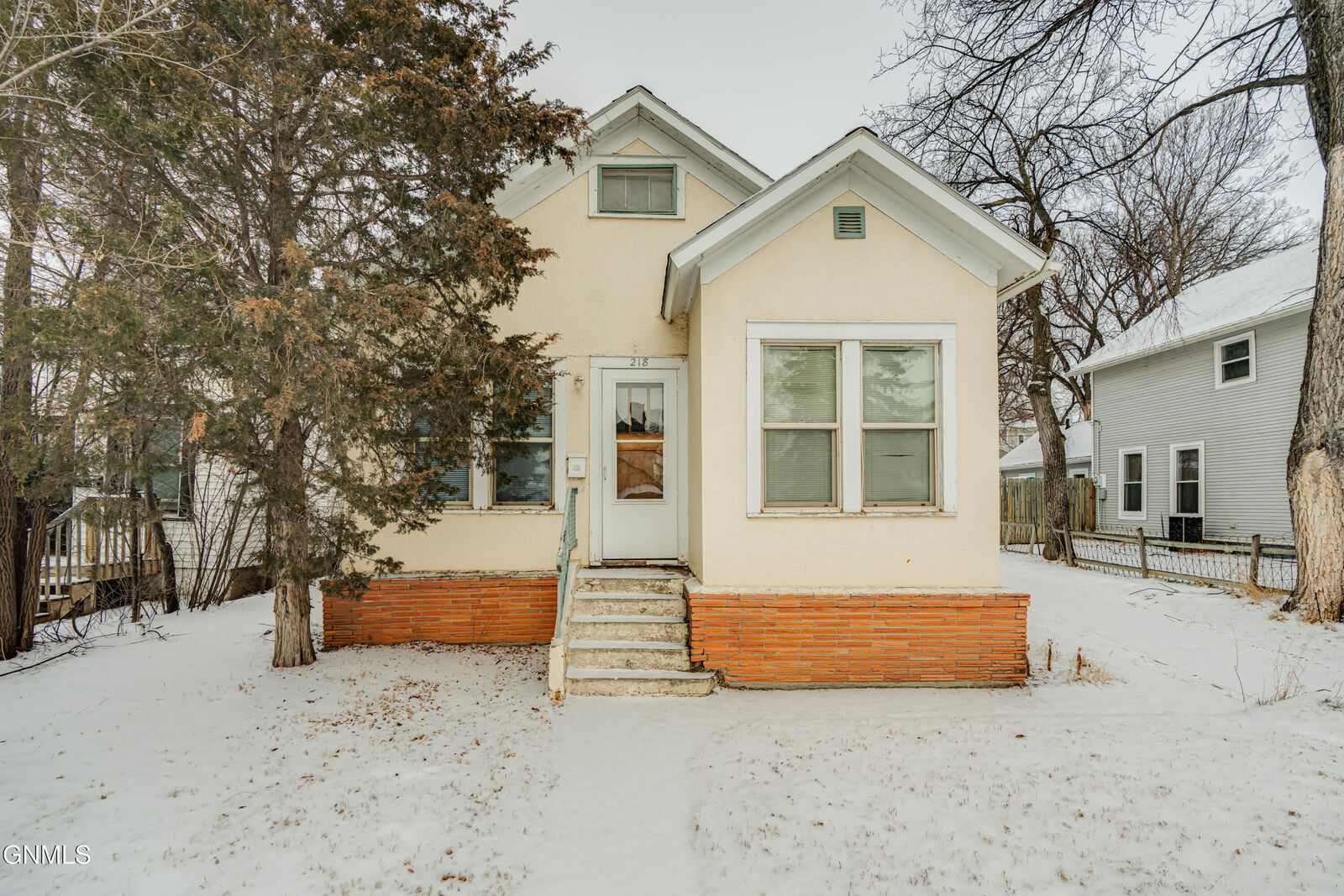 MLS#4017423: 218 Rosser Avenue, Bismarck, ND 58501