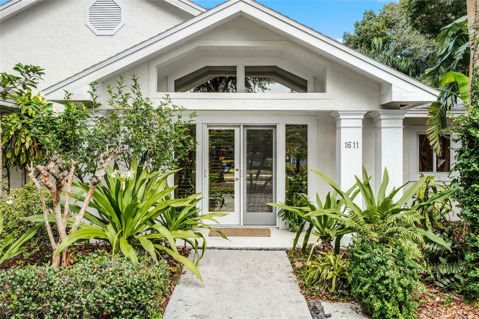 Property Photo: 1611 Walnut Avenue FL 32789