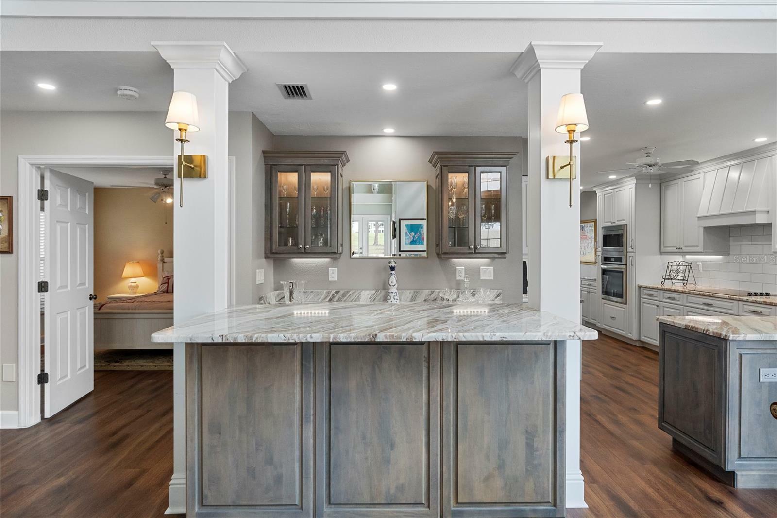 Property Photo: 418 Cardiff Road FL 34293