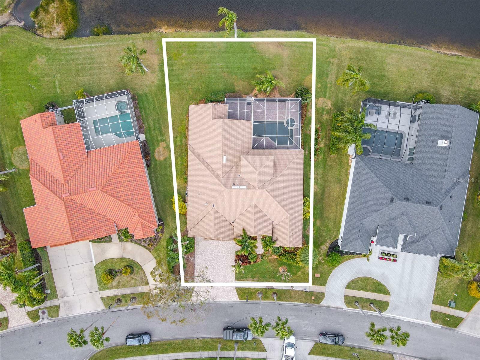 Property Photo: 12113 Marblehead Drive FL 33626