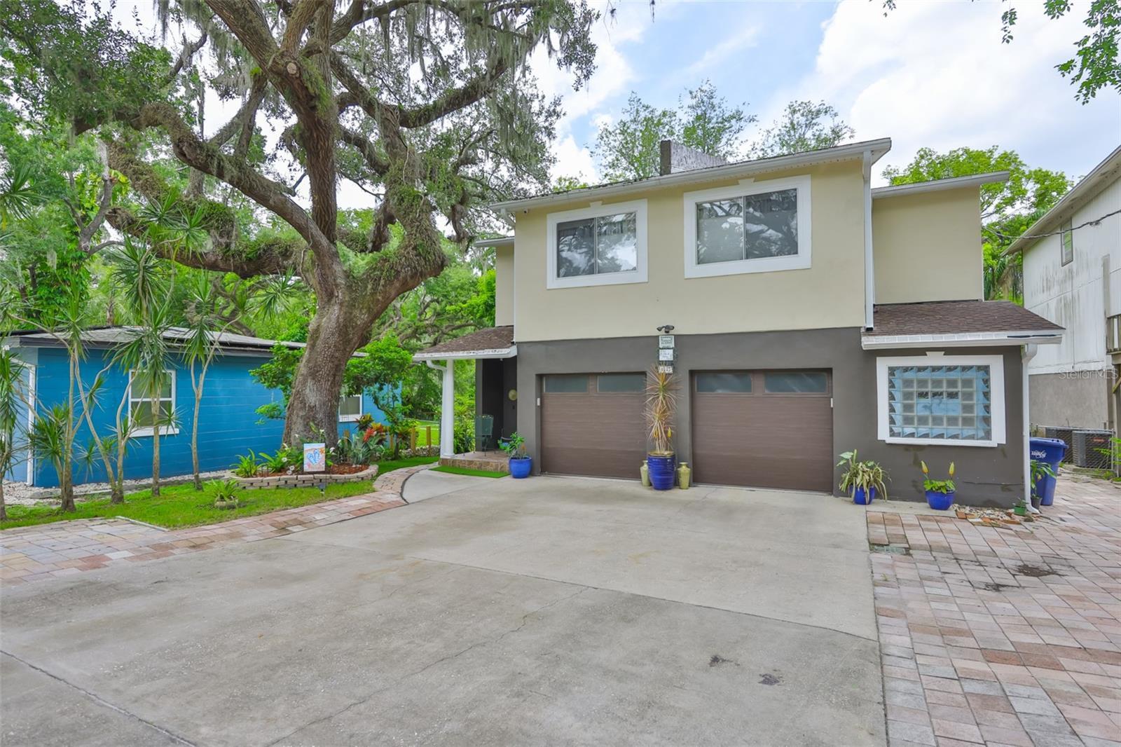 Property Photo: 1745 E Mulberry Drive FL 33604