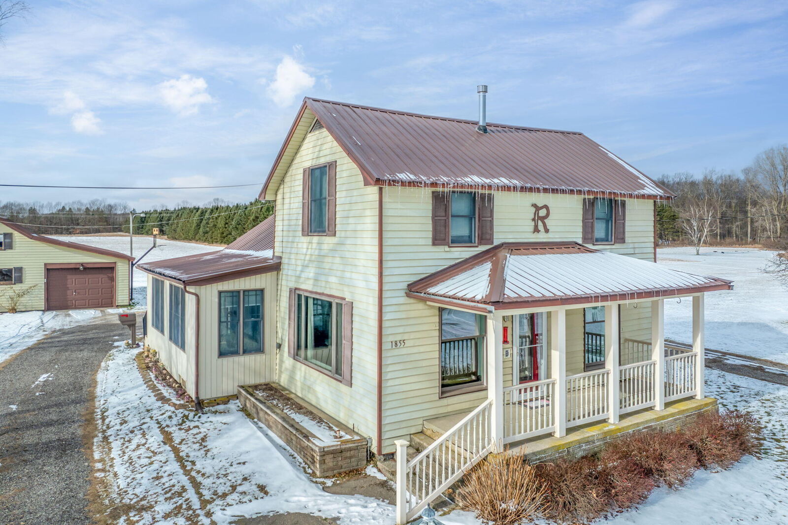 Property Photo:  1855 85th Avenue  MI 48850 