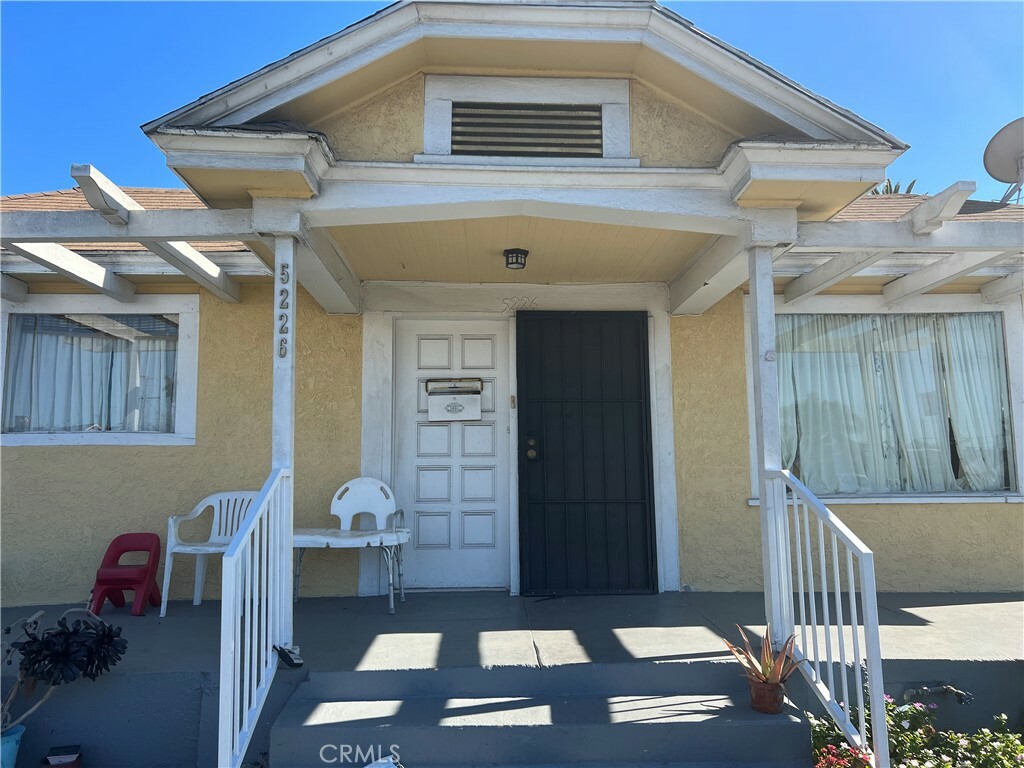 Property Photo:  1349 W 53rd Street  CA 90037 