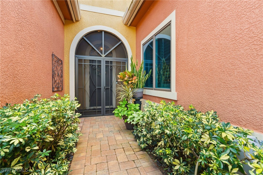 Property Photo:  9292 Veneto Place 11  FL 34113 