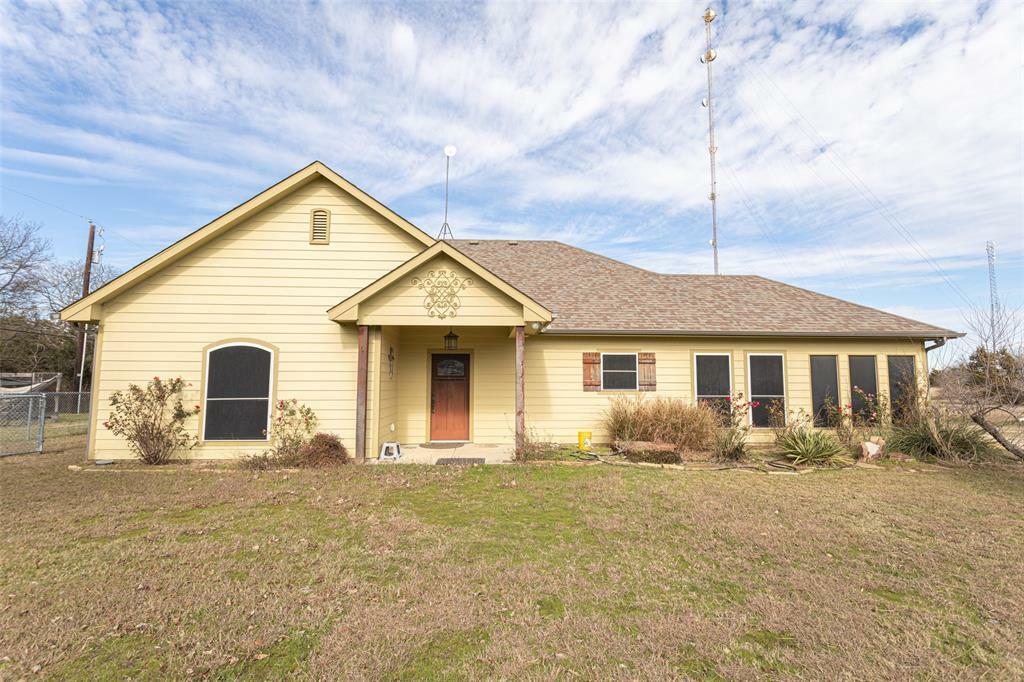 Property Photo:  1335 Tower Road  TX 76065 