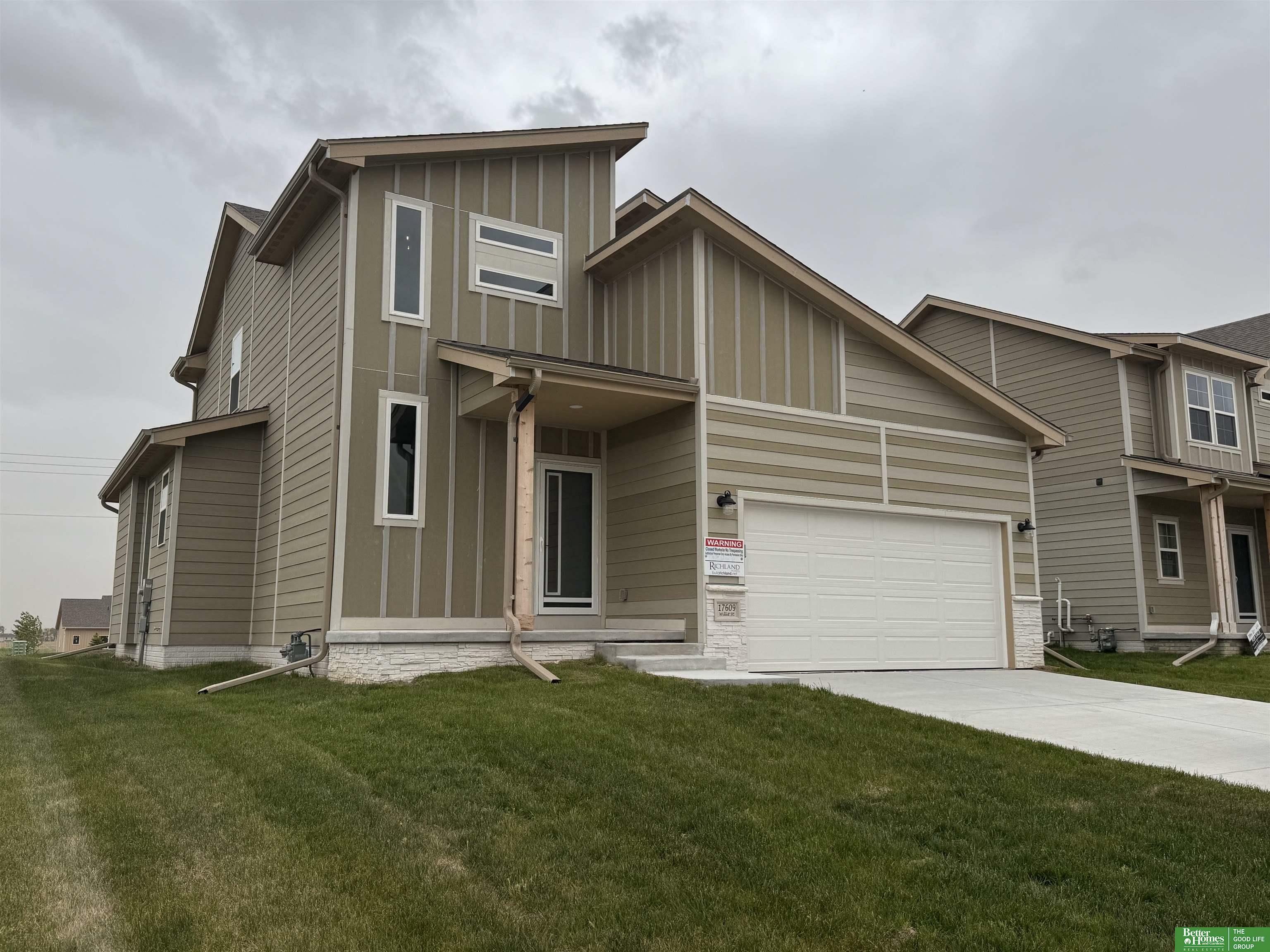 Property Photo: 17609 Willit Street NE 68007
