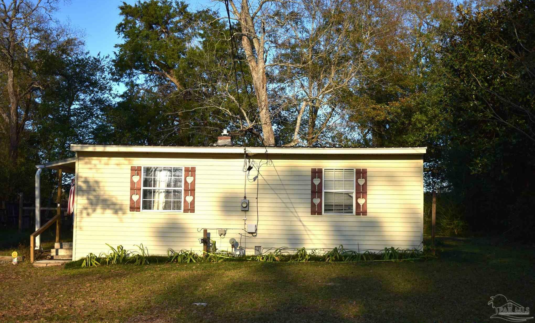 420 Lakeview Ave  Cantonment FL 32533 photo