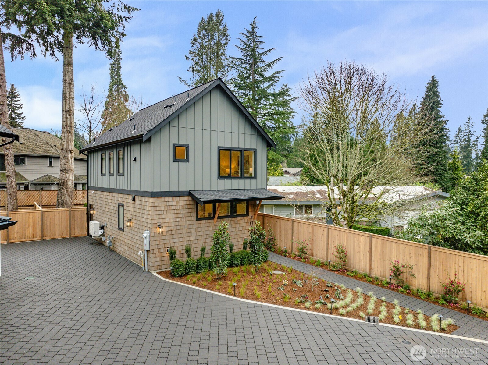 Property Photo:  7023  127th Avenue NE  WA 98033 