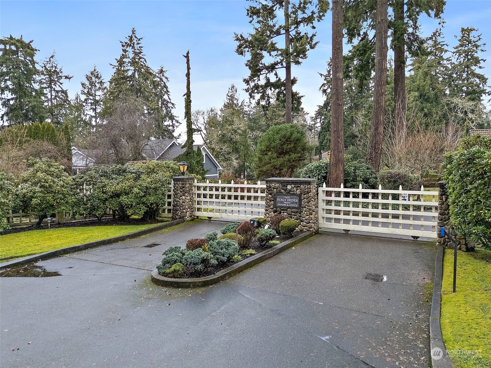 Property Photo:  7201  Holly Hedge Lane SW 1  WA 98499 