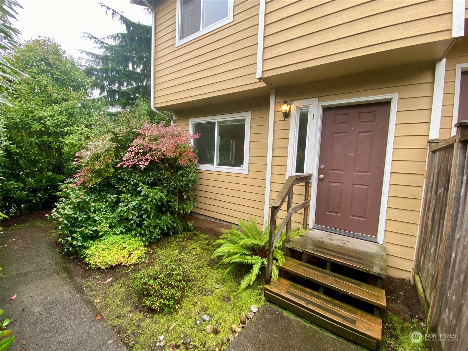 Property Photo:  3659  22nd Avenue W 1  WA 98199 