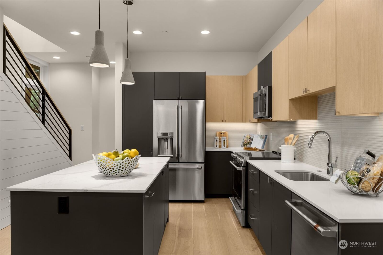 Property Photo:  12710 NE 72nd Street  WA 98033