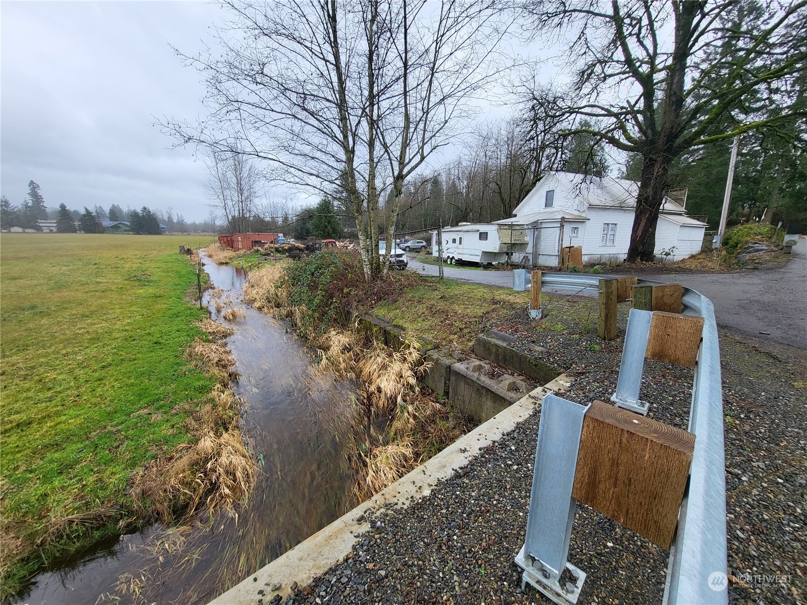 Property Photo:  38104  Auburn Enumclaw Road SE  WA 98092 