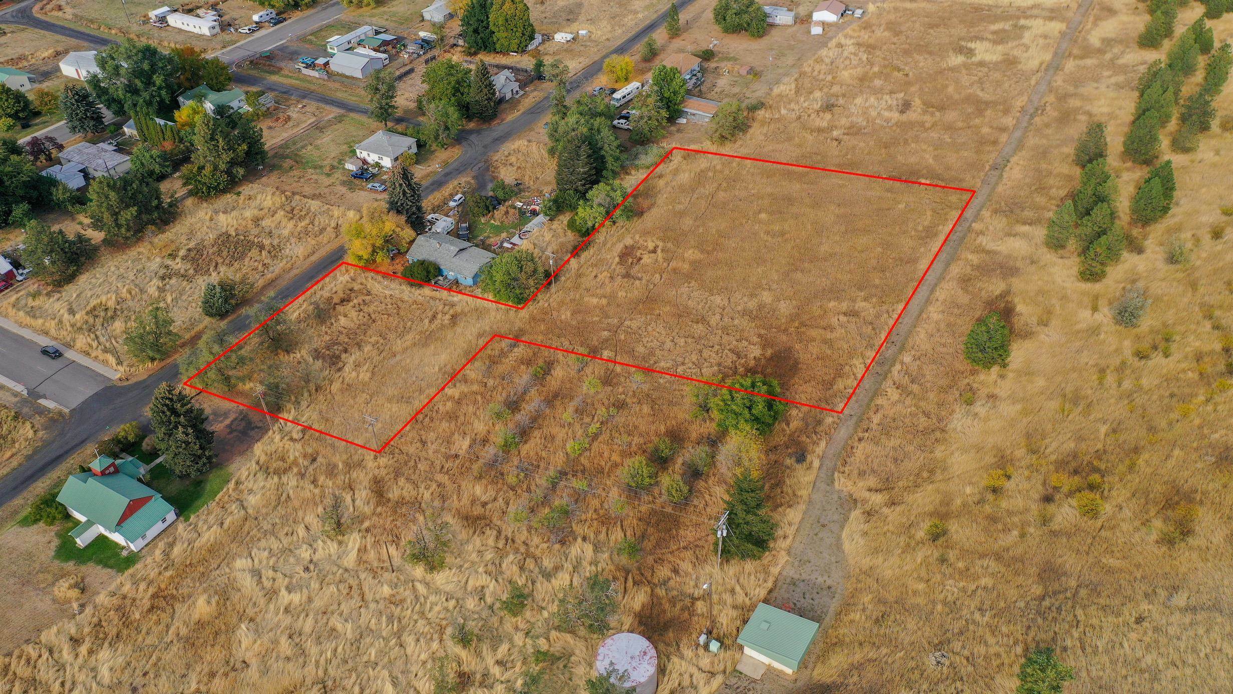 Property Photo:  7xx Garfield St Lot 1  WA 99017 