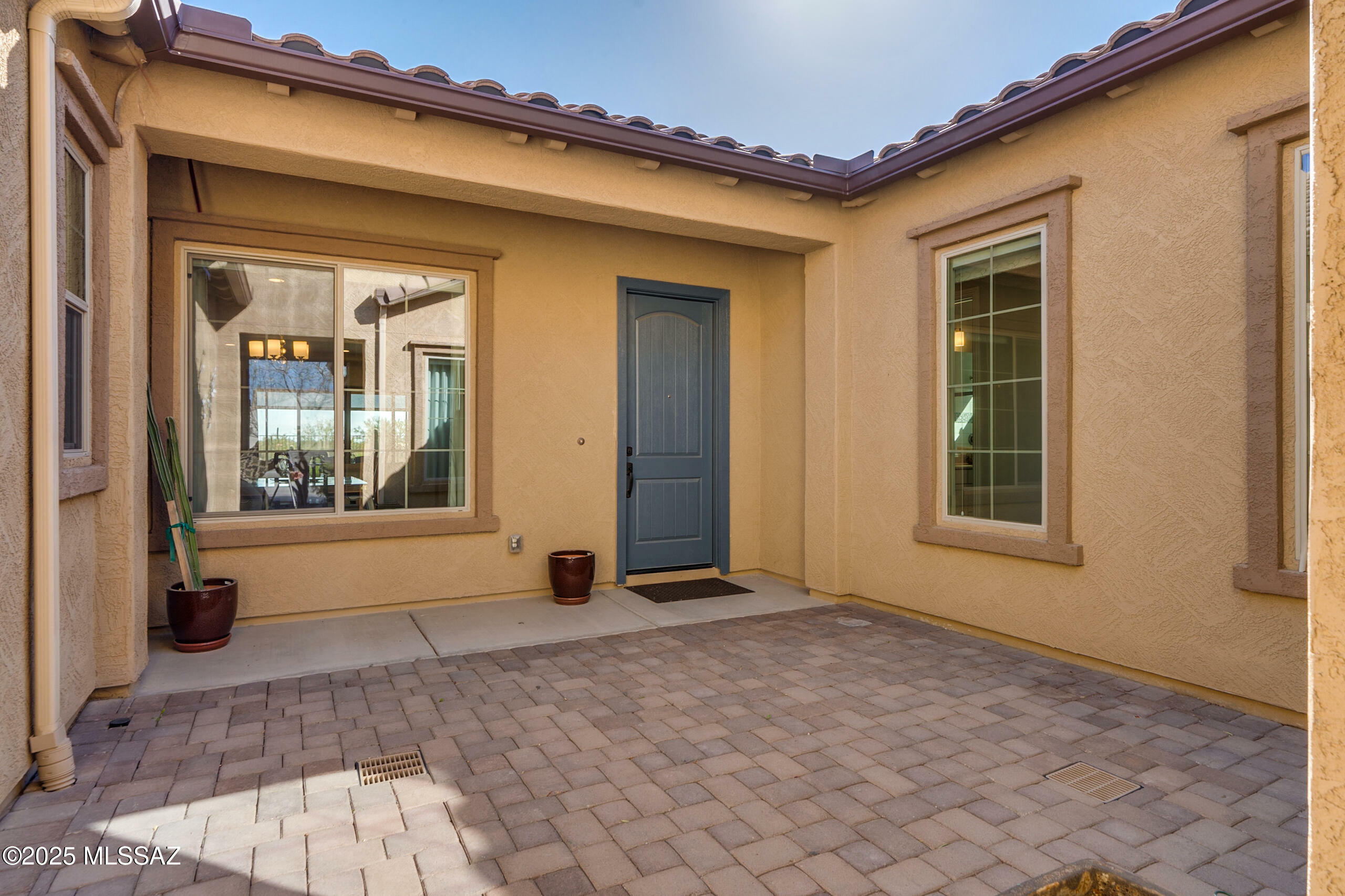 Property Photo:  11812 N Raphael Way  AZ 85742 