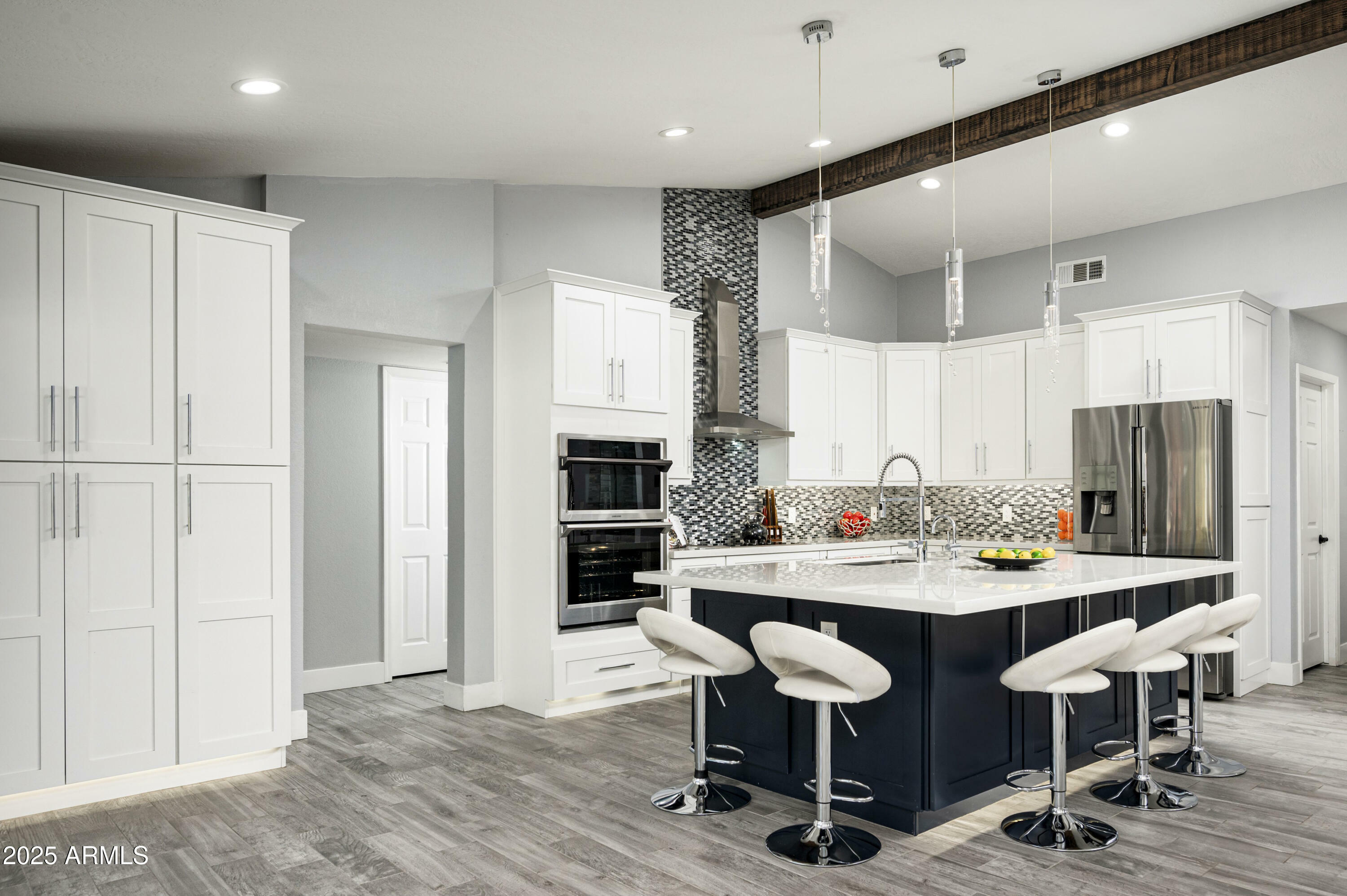 Property Photo: 6102 E Nisbet Road AZ 85254