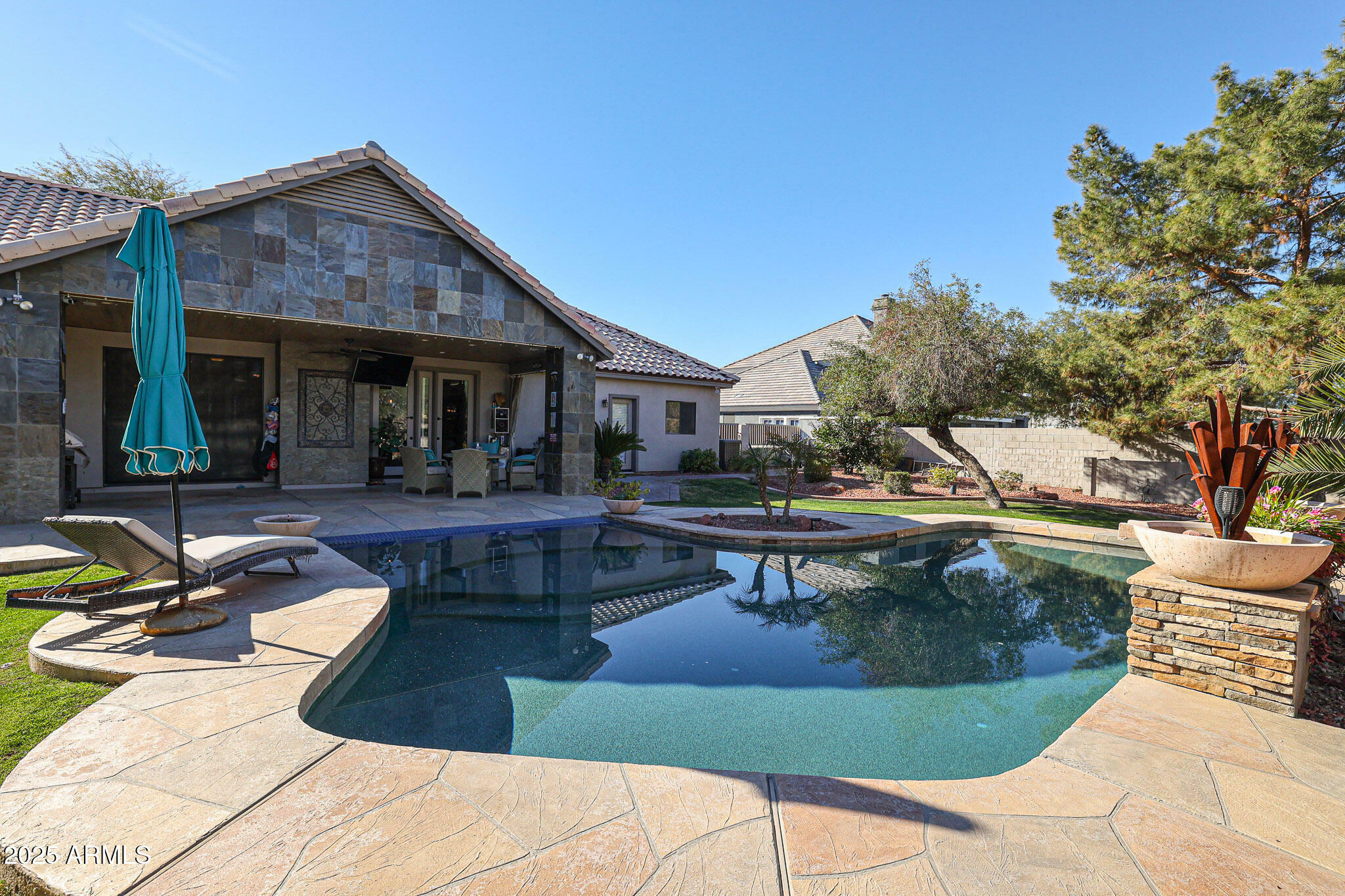 Property Photo:  5432 W Fallen Leaf Lane  AZ 85310 