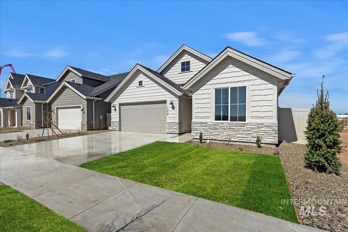 Property Photo: 1334 E Andes Dr ID 83634