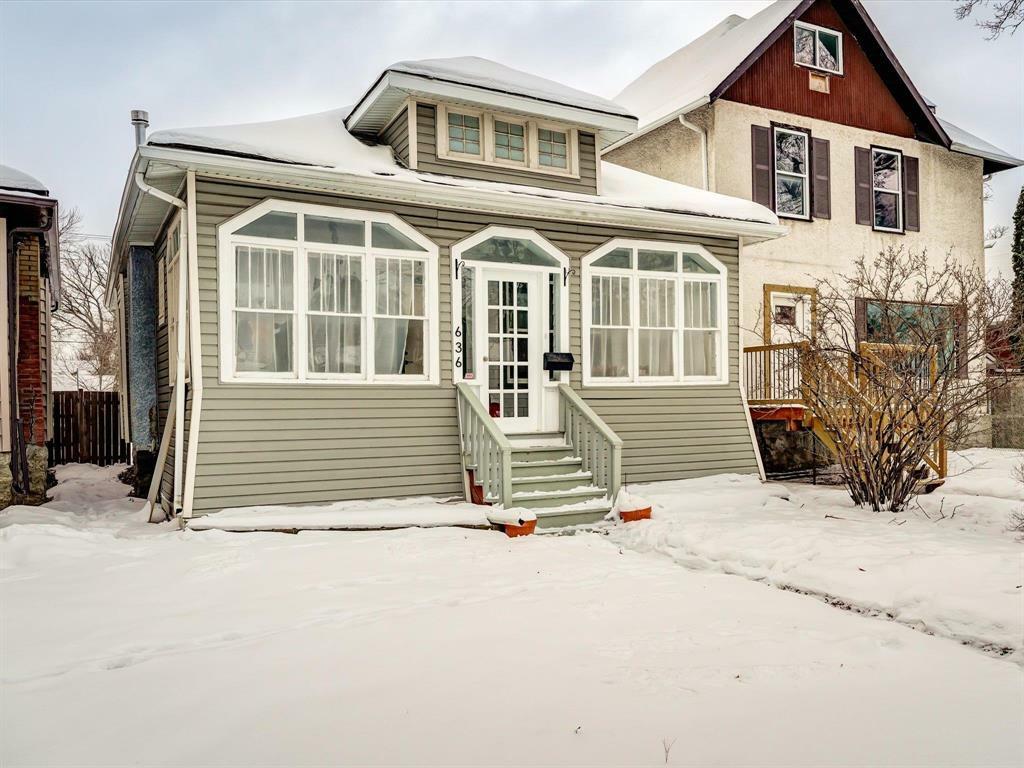 636 Jubilee Avenue  Winnipeg MB R3L 1P6 photo