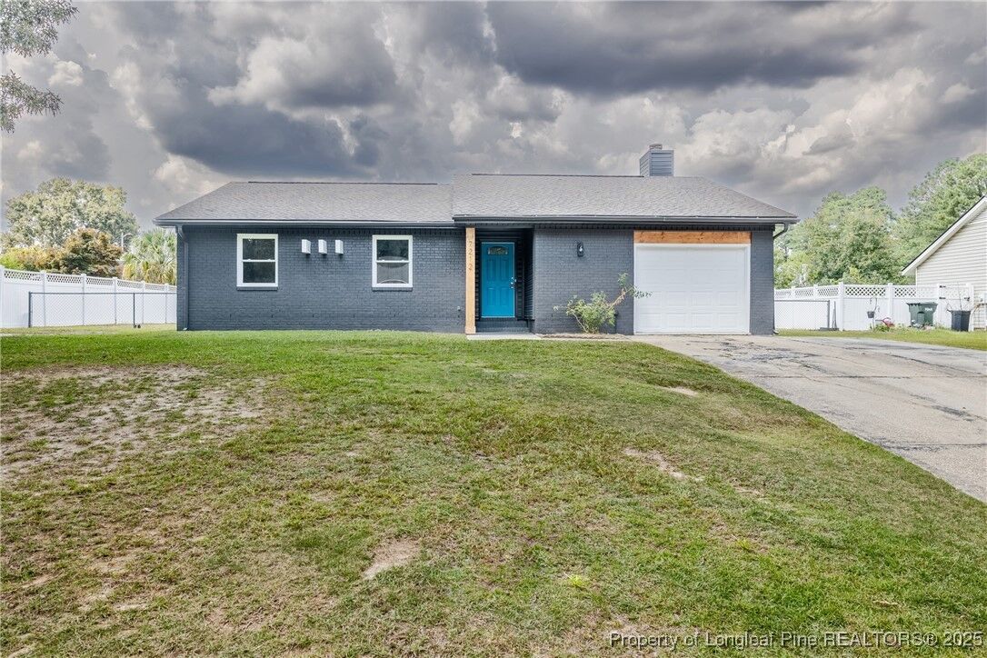 Property Photo: 7212 Reedy Creek Drive NC 28314