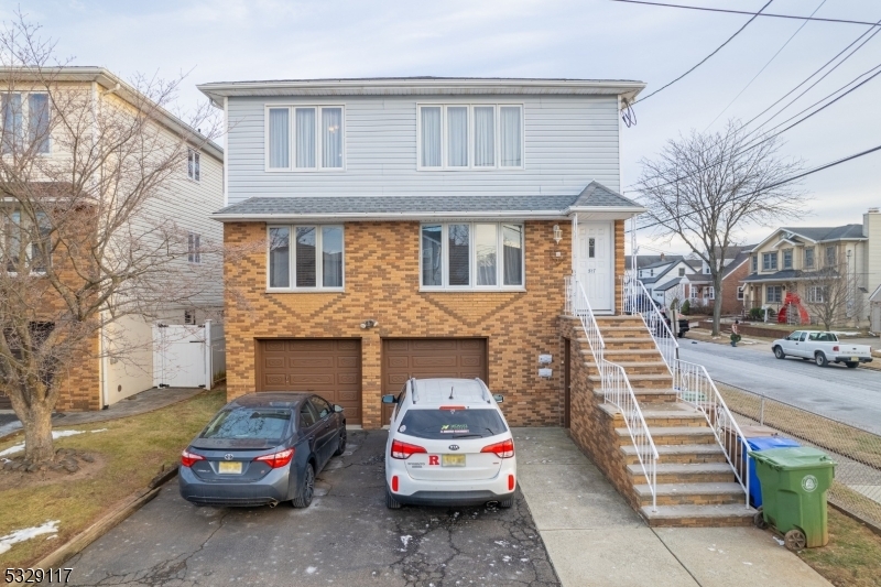 Property Photo:  517 W Elm St 2  NJ 07036 