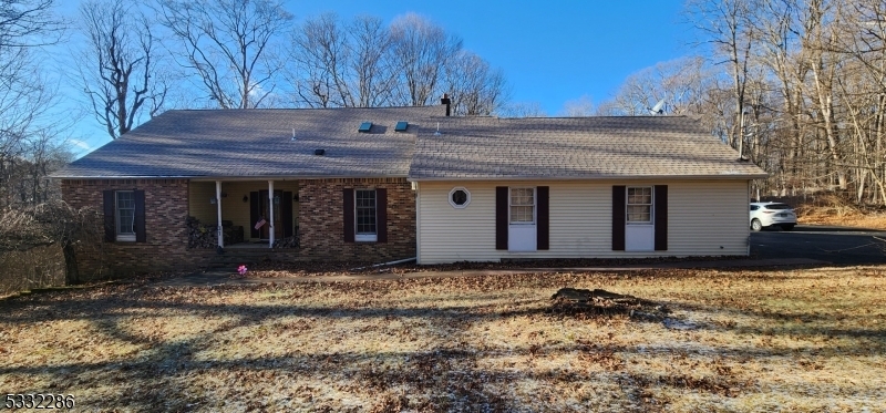 Property Photo:  31 Hayward Rd  NJ 07871 