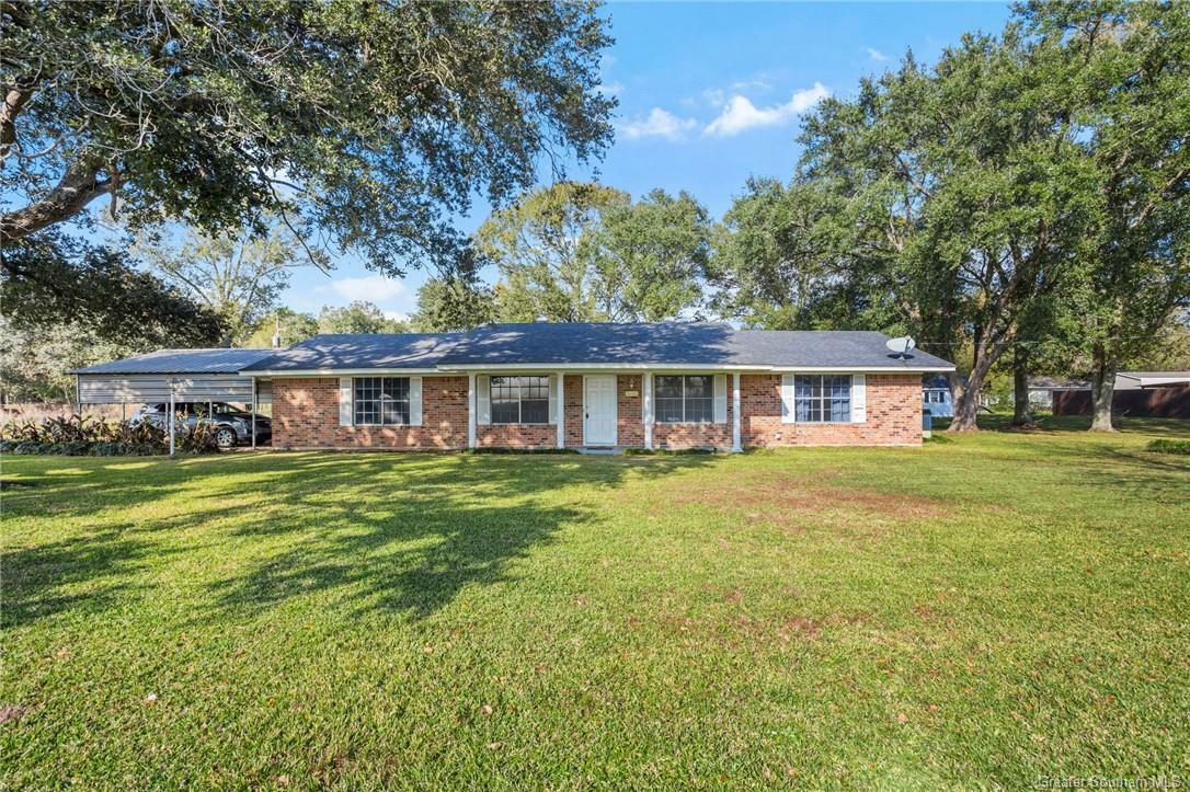 Property Photo: 8418 Highway 90 Highway LA 70581