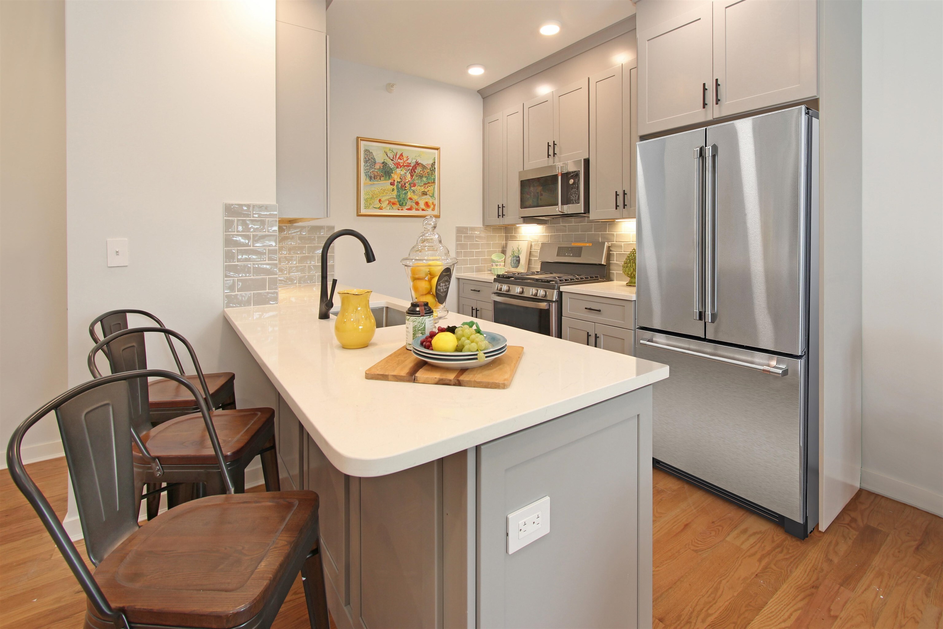 Property Photo: 660 Bloomfield Ave 405 NJ 07003
