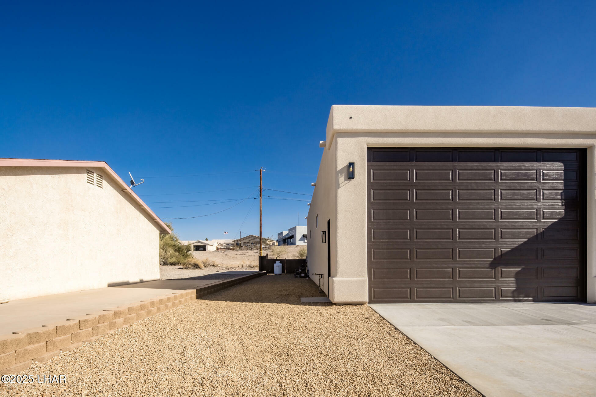 Property Photo:  3984 Buckeye Dr  AZ 86406 