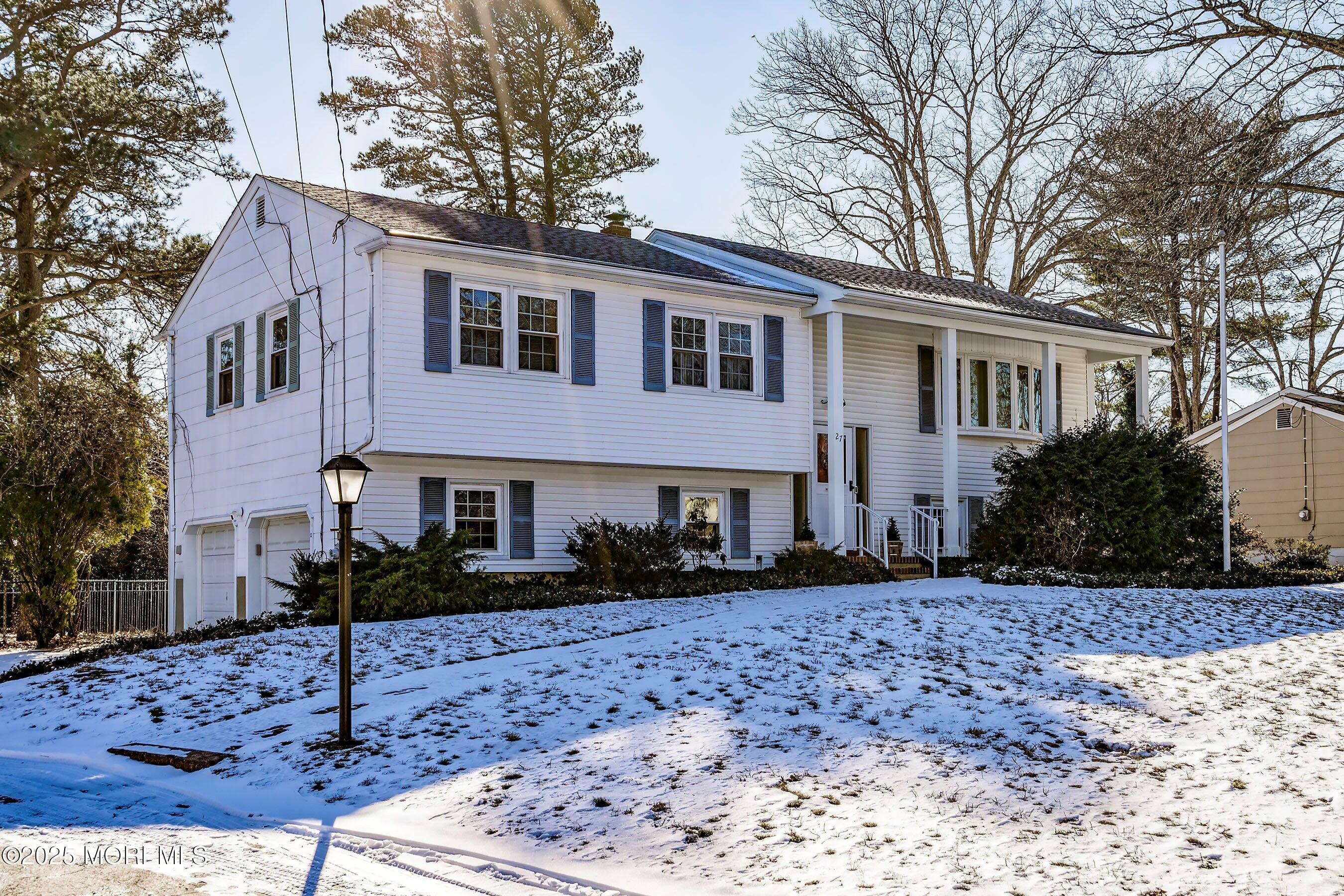 Property Photo:  27 Williamsburg Drive  NJ 08755 