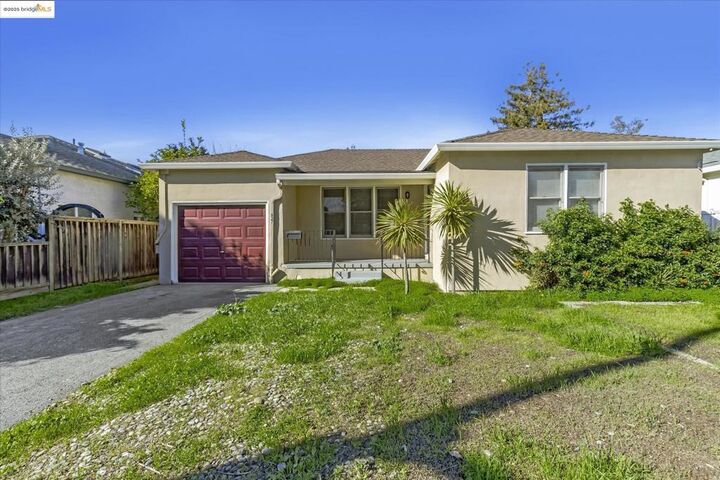 827 Chestnut St  Redwood City CA 94063 photo
