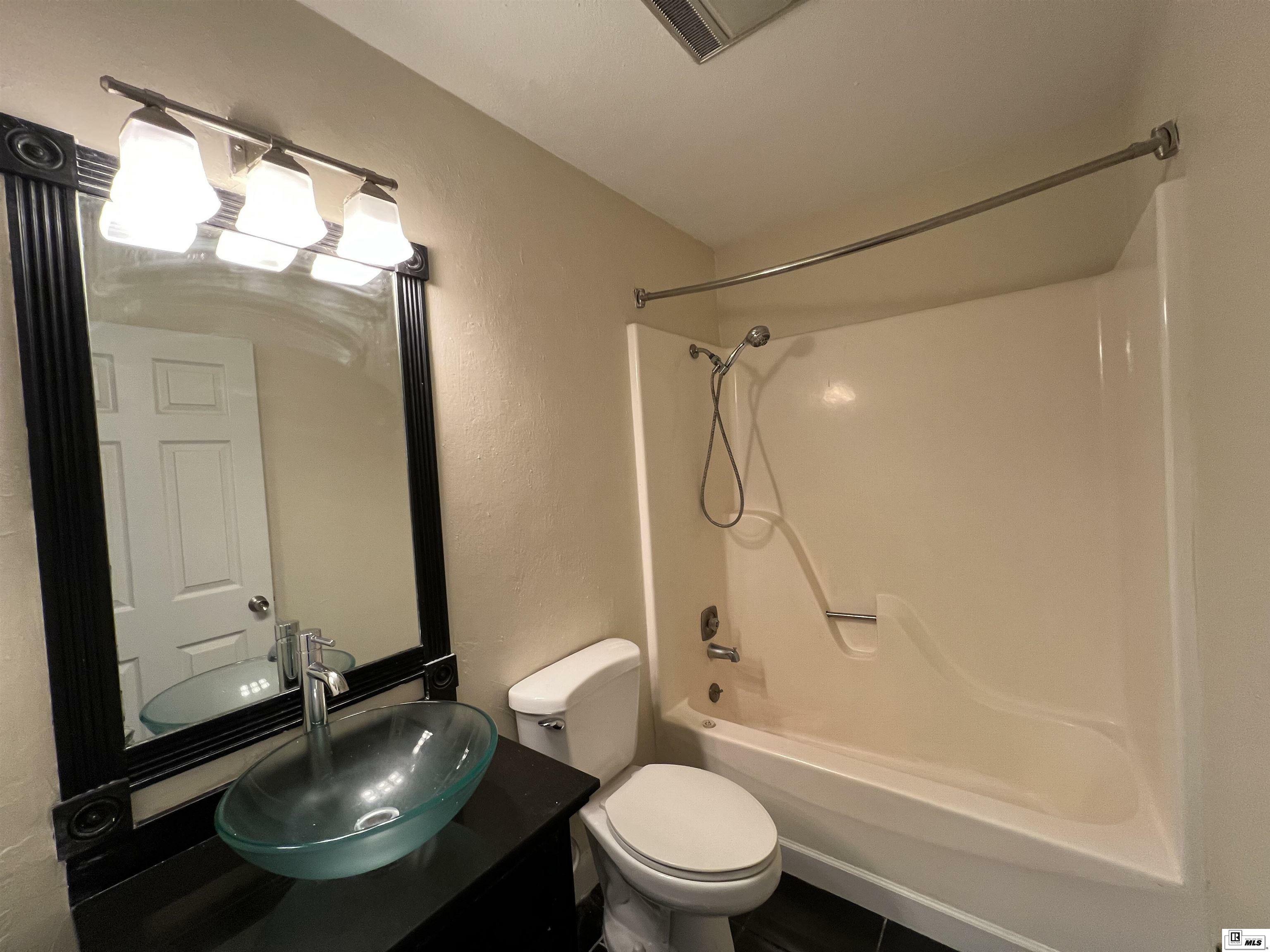 Property Photo:  110 Westchase Drive  LA 71291 