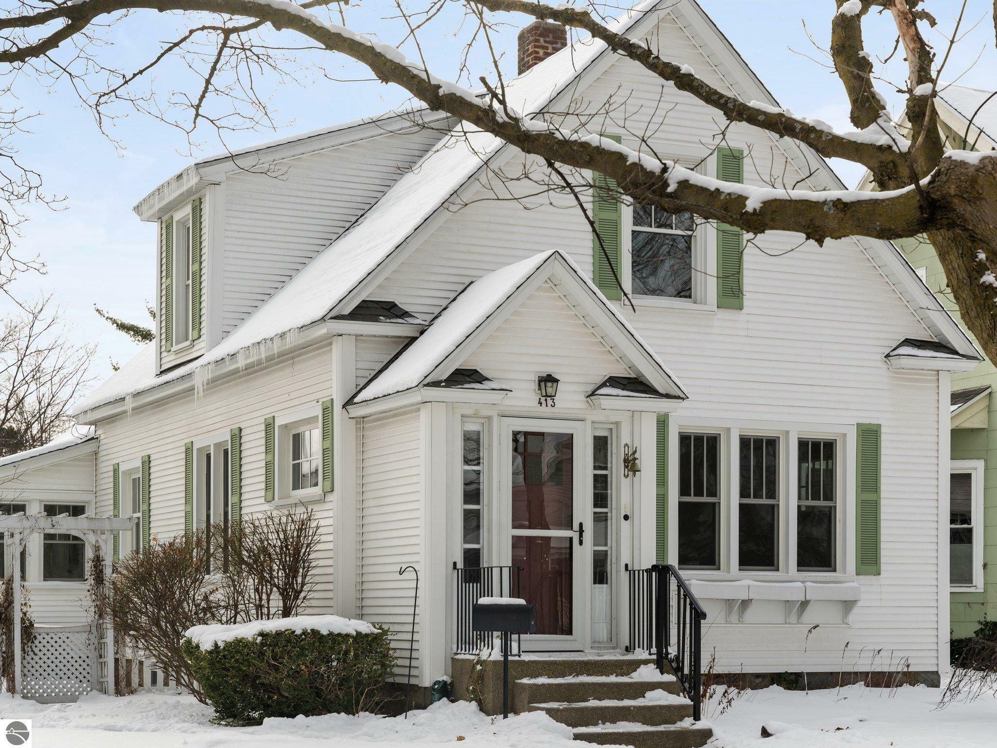 Property Photo:  413 W Eleventh Street  MI 49684 