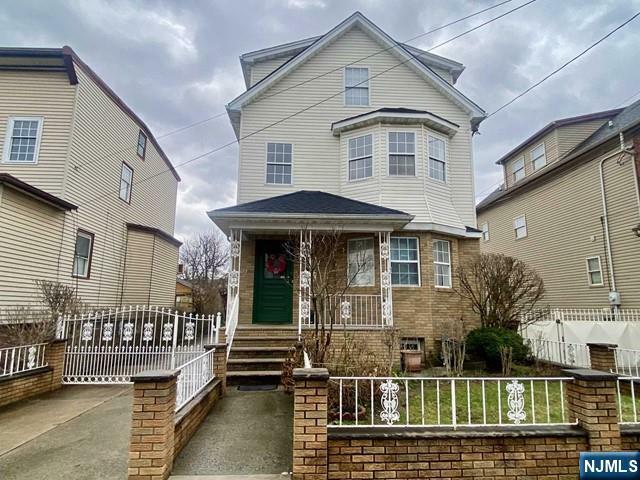 Property Photo:  623-625-625 Adams Avenue  NJ 07201 