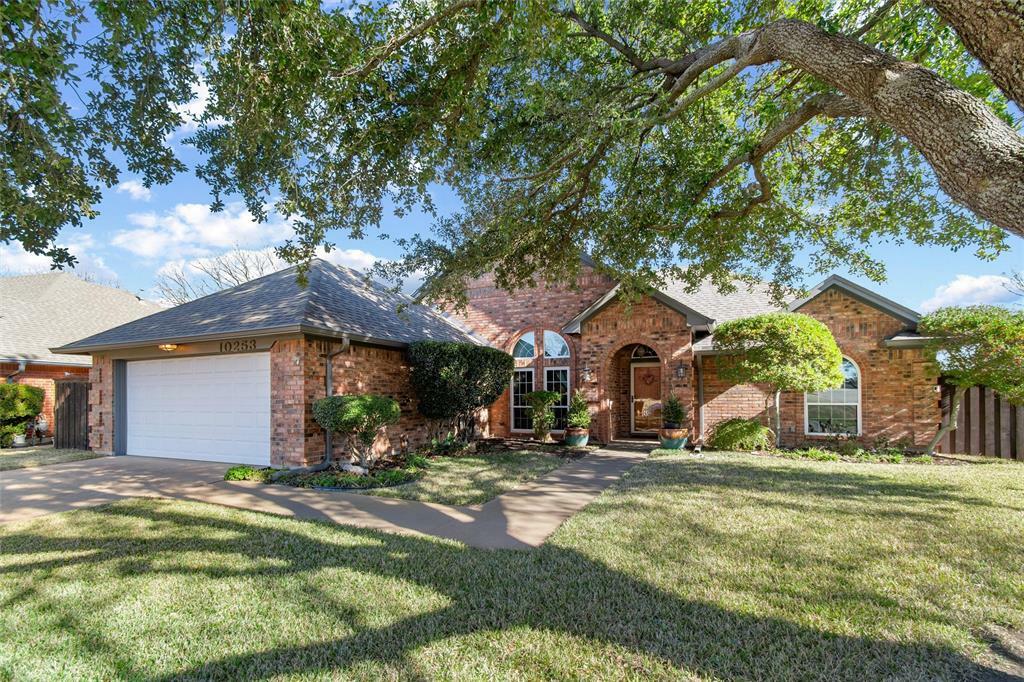 Property Photo:  10253 Fieldcrest Drive  TX 76126 