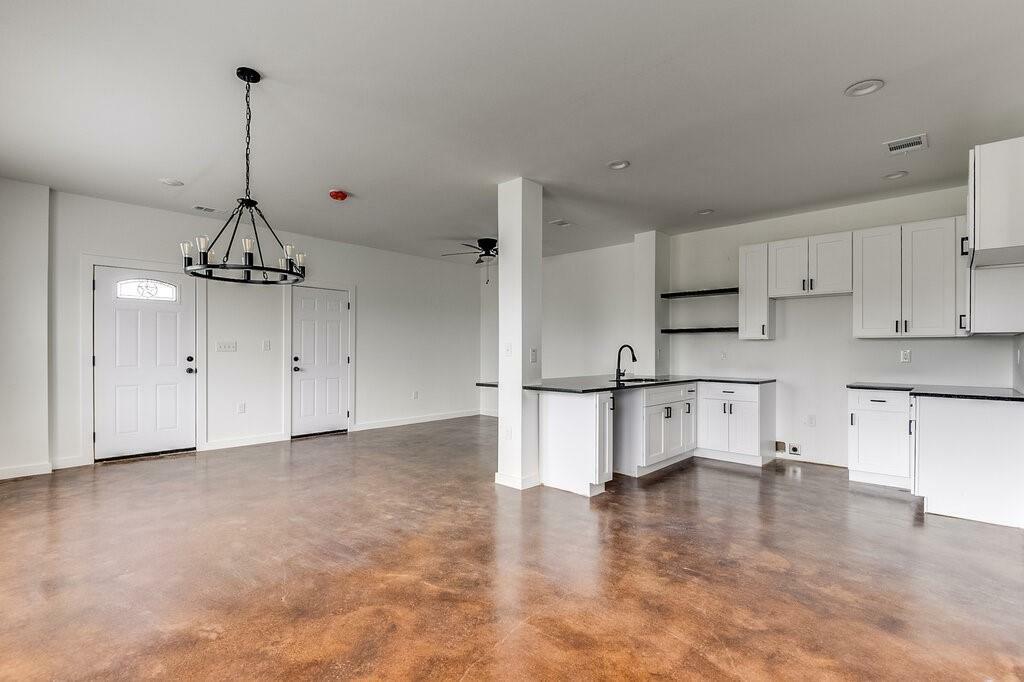 Property Photo:  1020 Burnett Boulevard A And B  TX 76009 