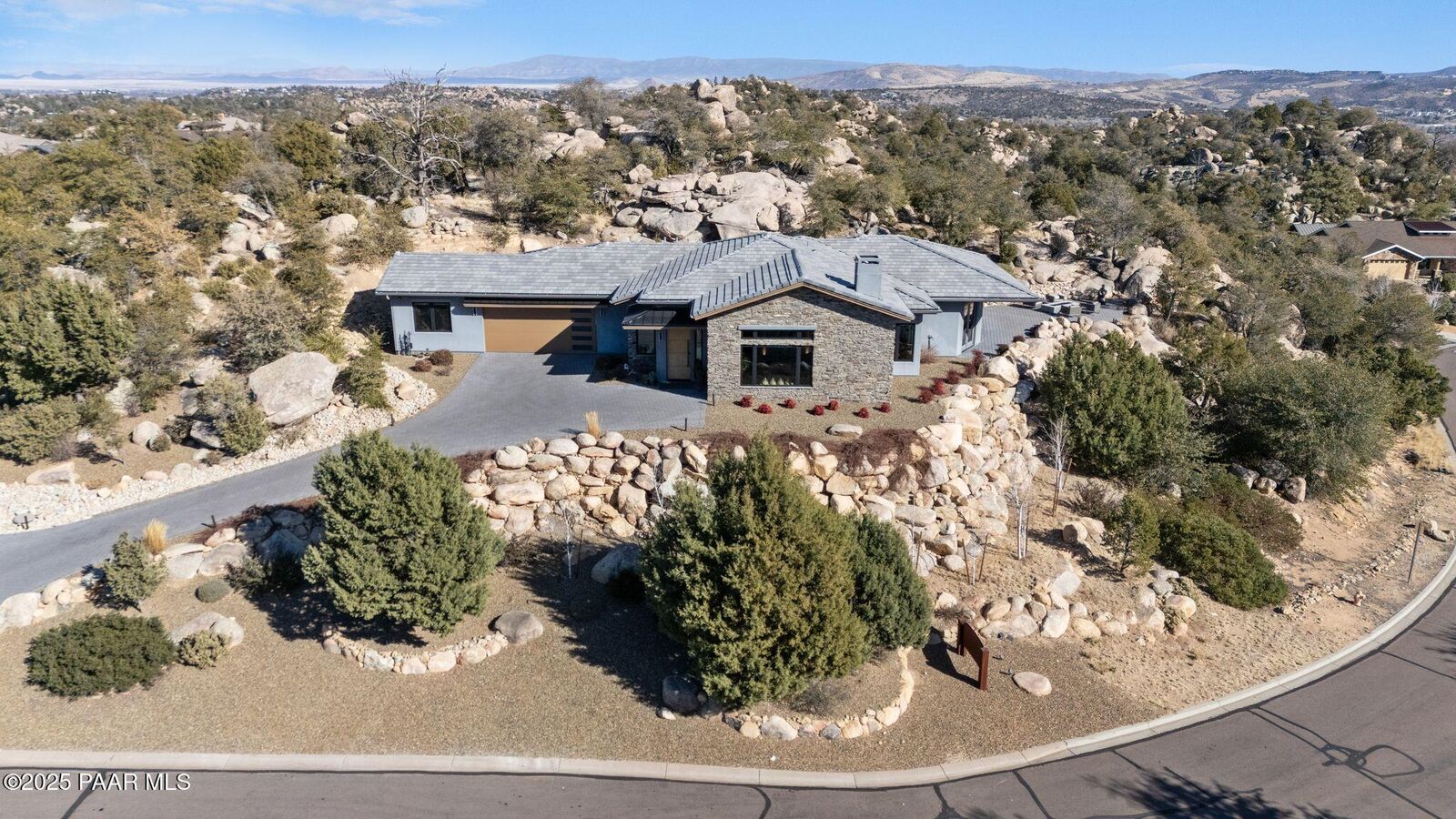 Property Photo: 1383 Ridgewood Drive AZ 86305