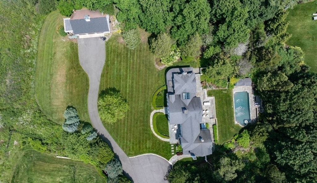 Property Photo: 10R Martins Lane MA 02043