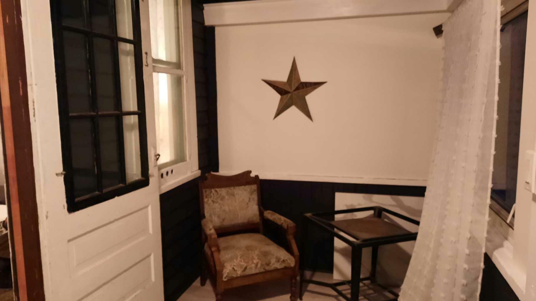 Property Photo: 304 7 Avenue SW AB T0J 0Y6