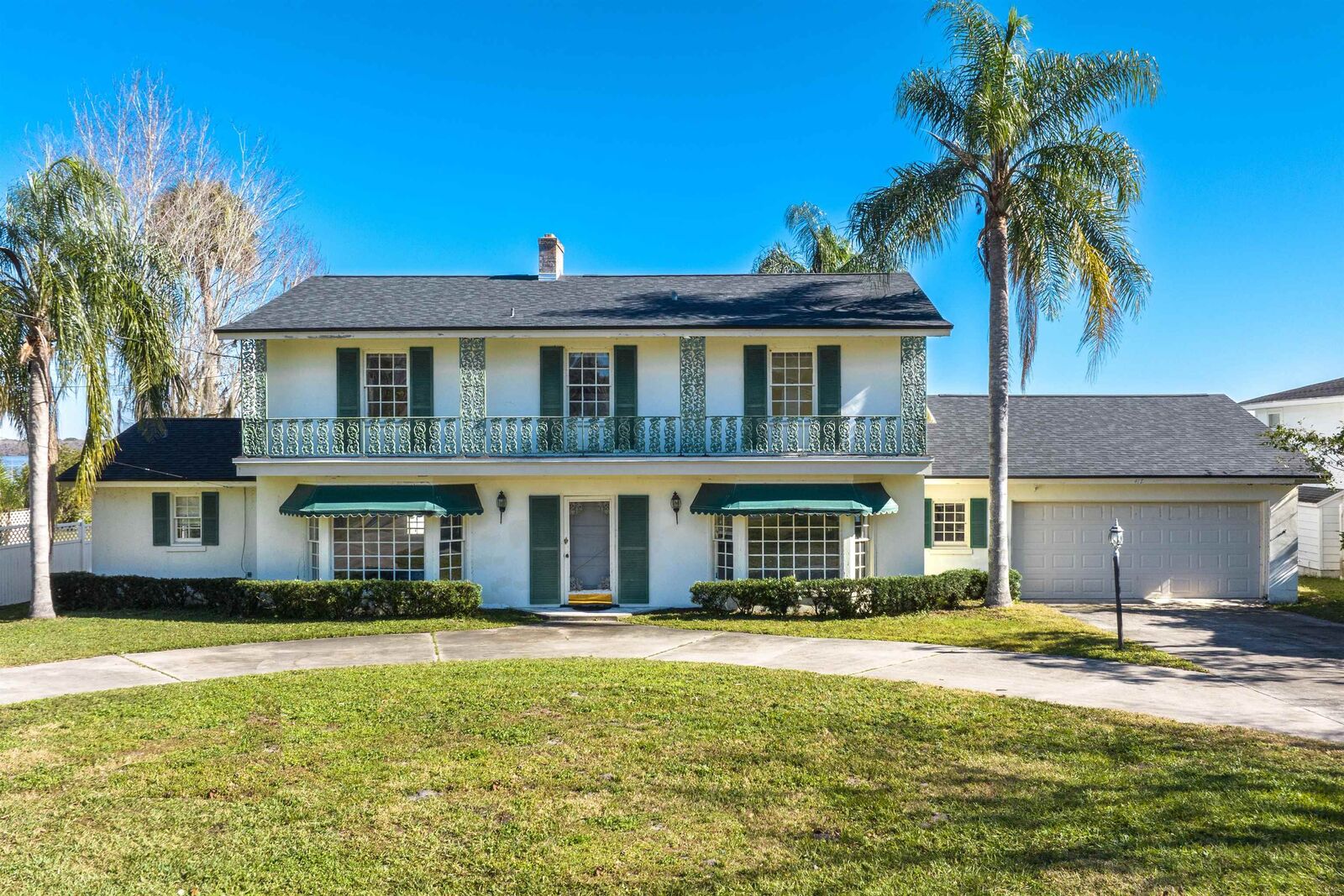 Property Photo: 417 Mulholland Park FL 32177