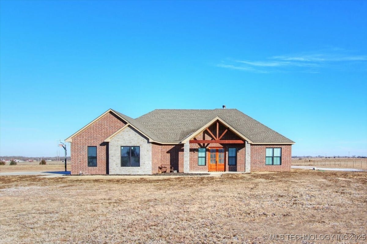 Property Photo:  399344 W 1425 Drive  OK 74029 