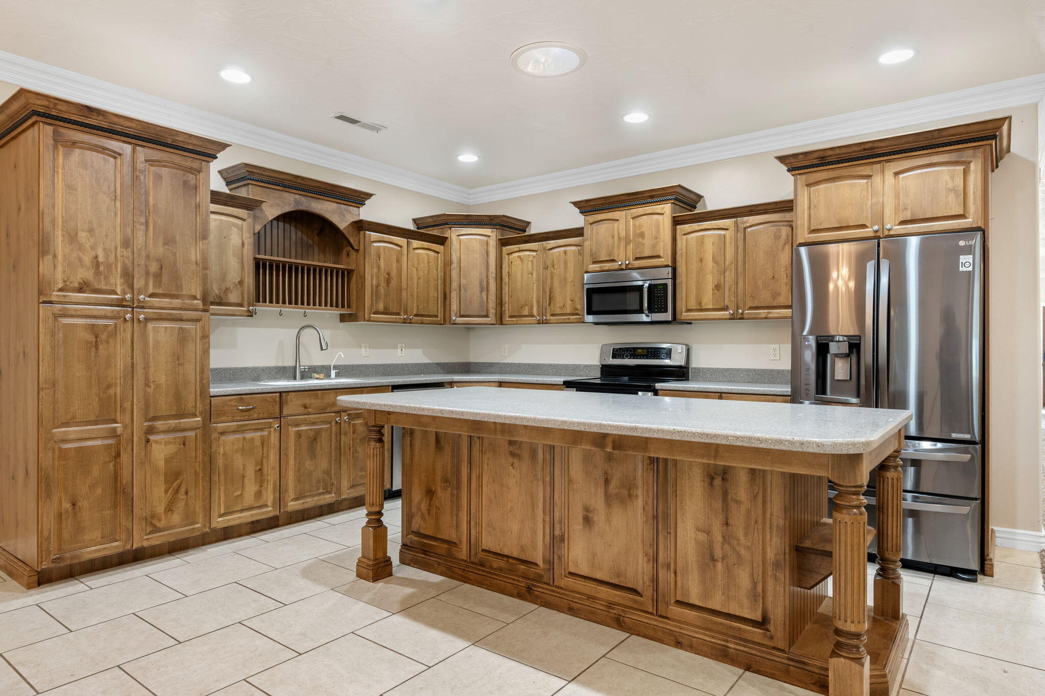 Property Photo: 4400 W State St #1 UT 84737