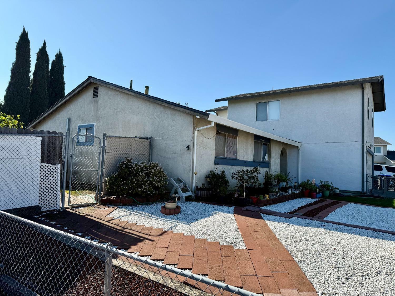 Property Photo:  2401 La Salle Court  CA 94533 