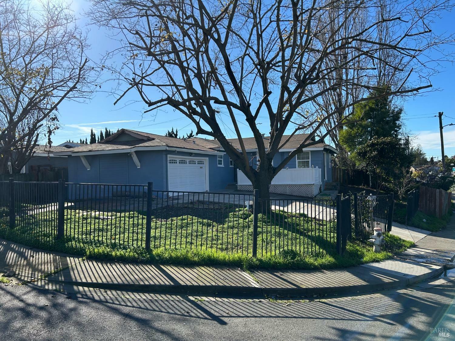 Property Photo:  415 Taper Avenue  CA 94589 