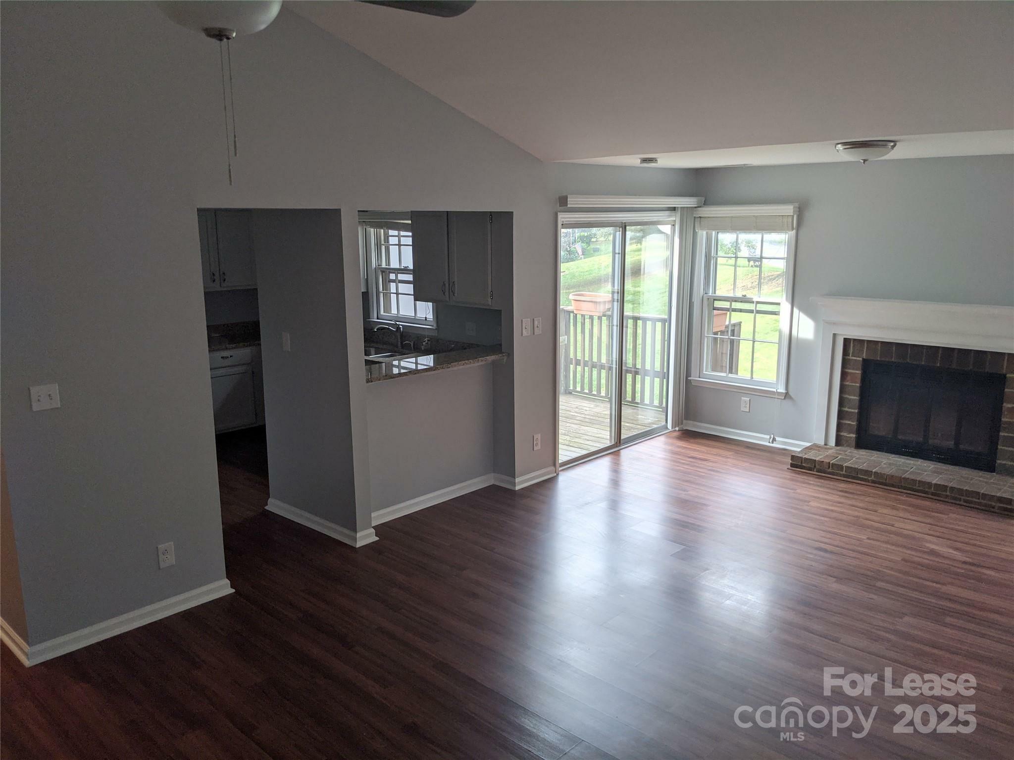 Property Photo:  3204 Selwyn Farms Lane 6  NC 28209 