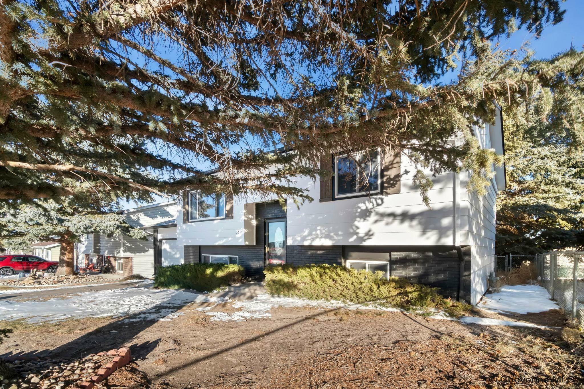 Property Photo:  3315 Grove Dr  WY 82001 