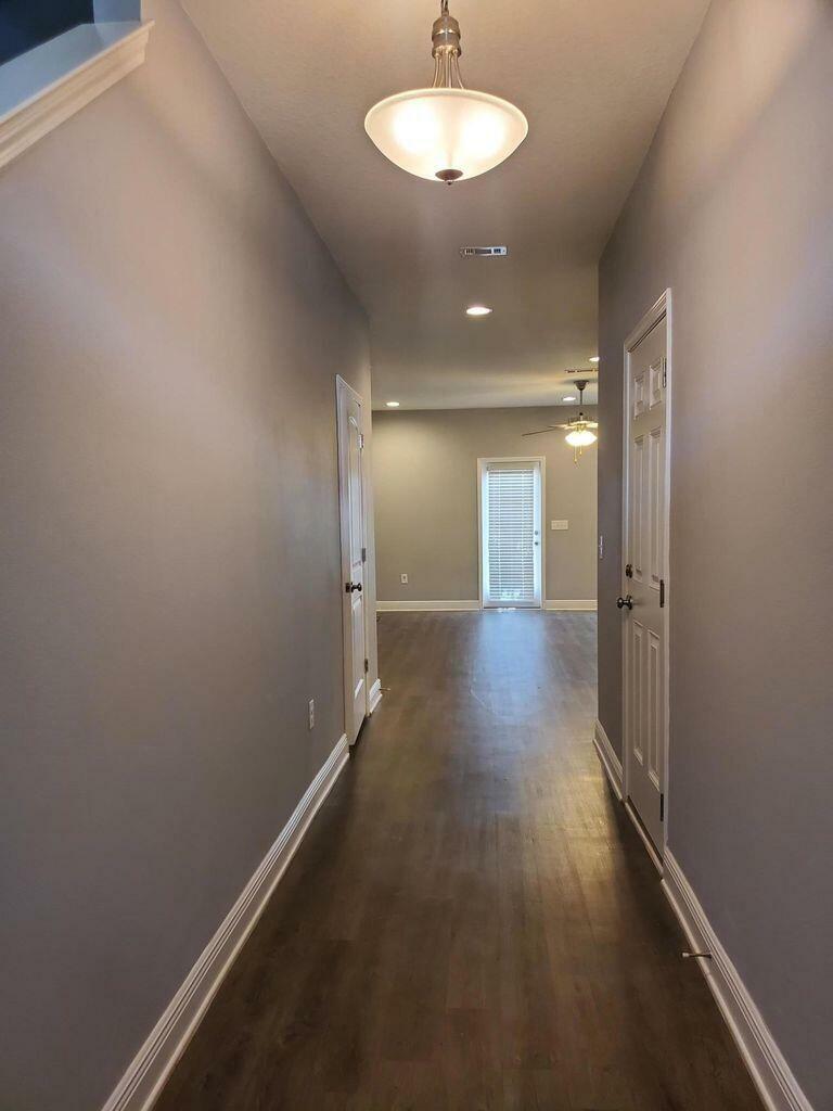 Property Photo:  117 E Iron Horse Drive  FL 32539 