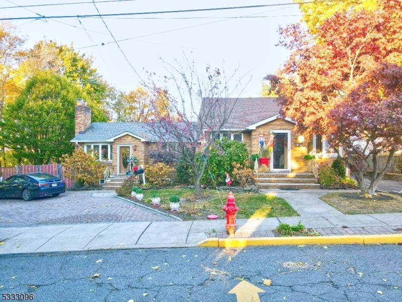 Property Photo:  15 Wagner Ave  NJ 07057 