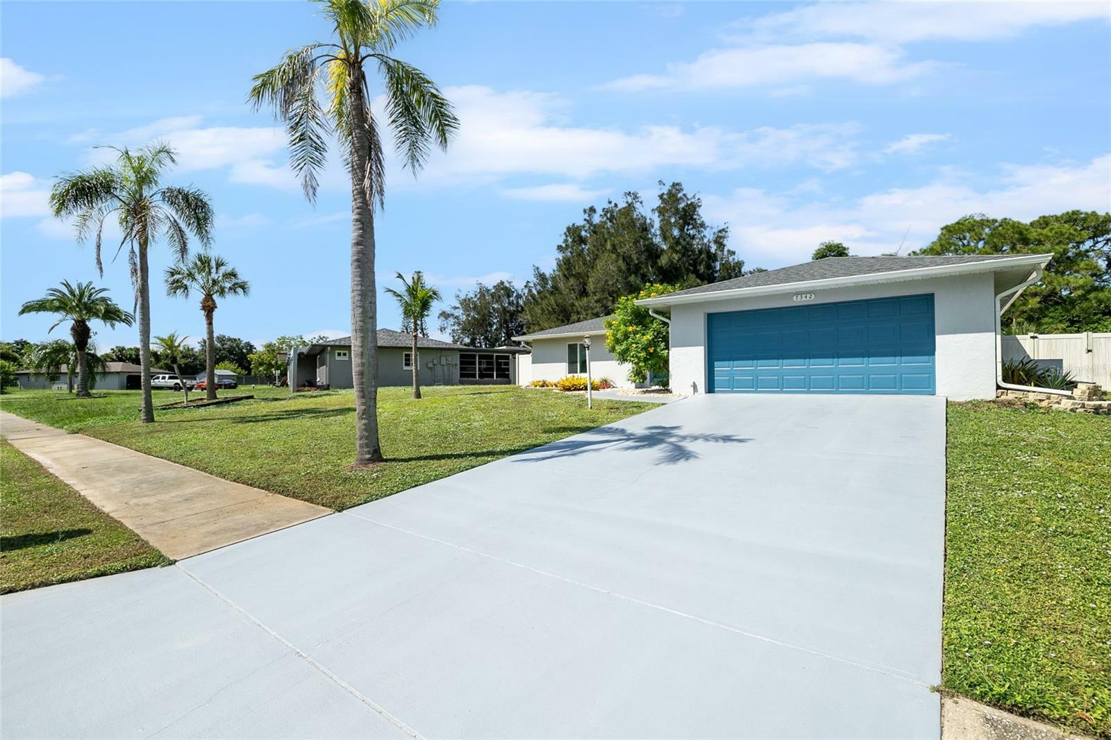 Property Photo:  7342 Uranus Drive  FL 34243 