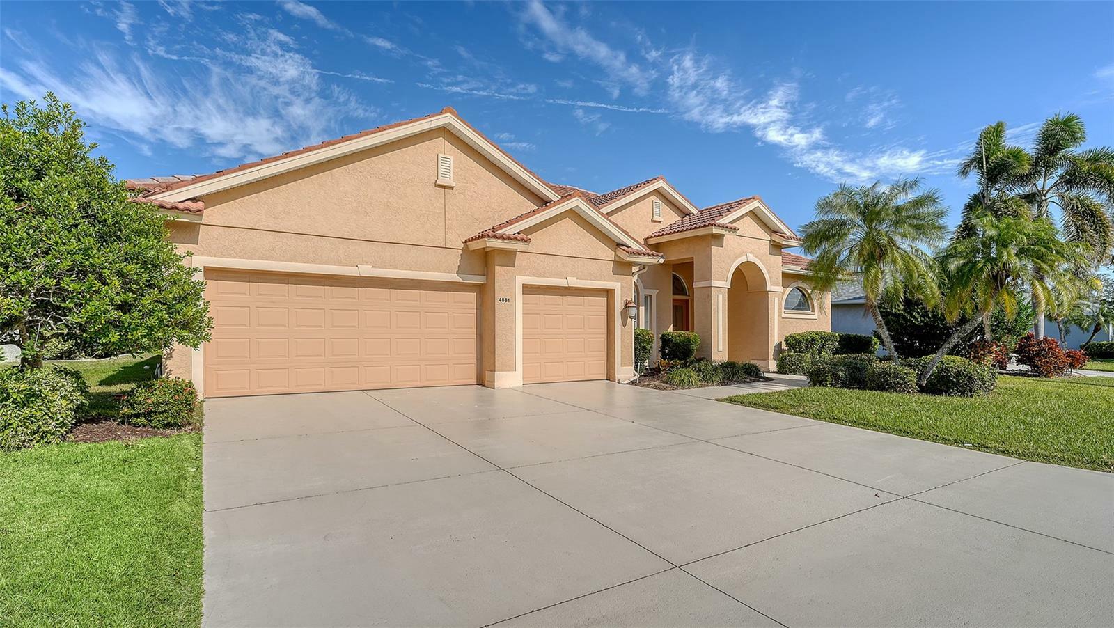 Property Photo:  4881 Flagstone Drive  FL 34238 